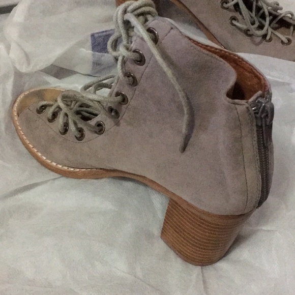 Jeffrey Campbell sandals - Picture 4 of 7